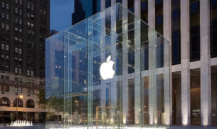 比买iphone手机更沉要的，是游苹果的地标
